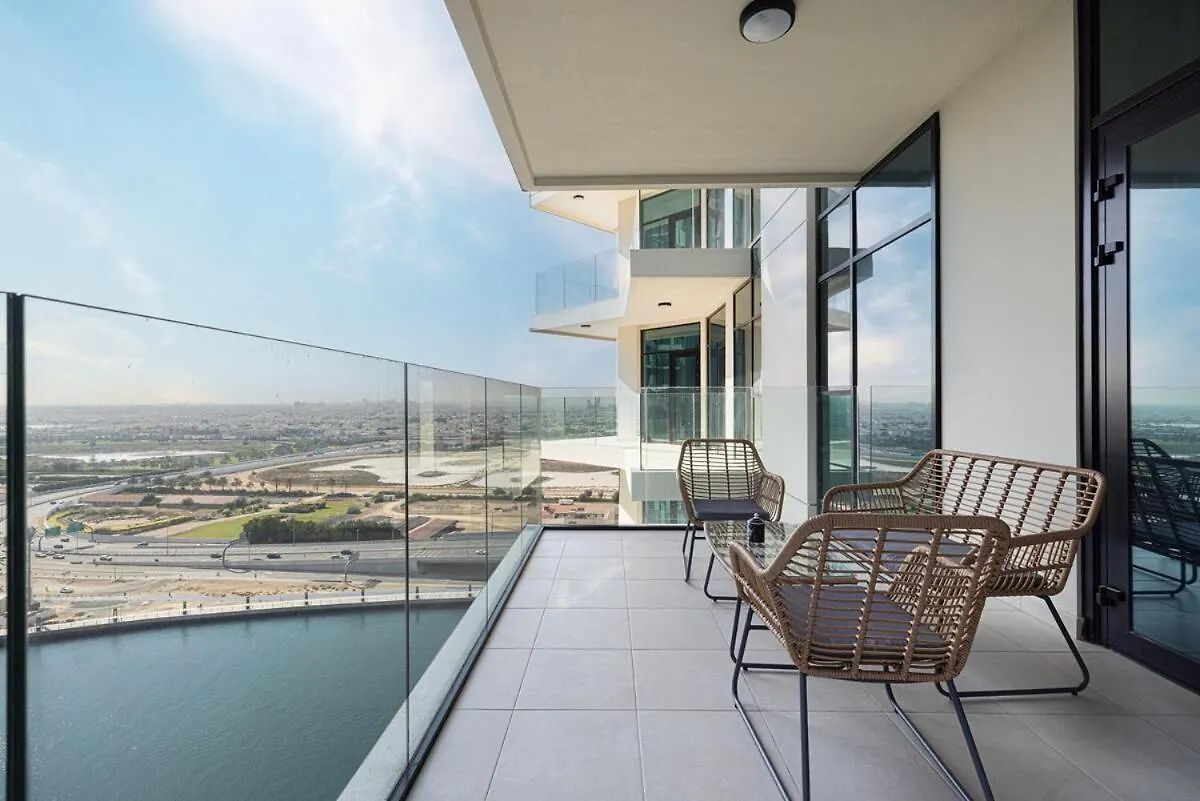 Urban Oasis - 2Br 6Pax - Infinity Pool & Near Metro Apartment Dubai United Arab Emirates